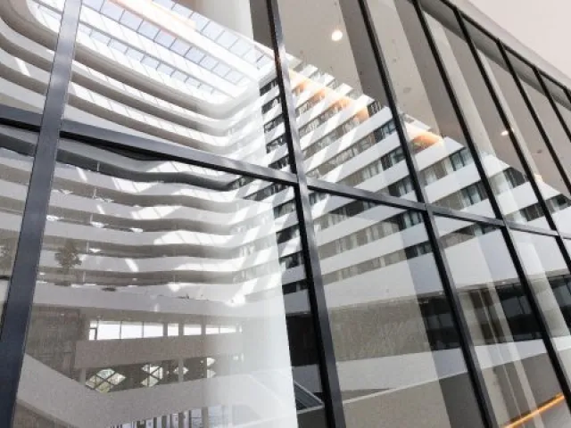 Hilton Amsterdam Vetrotech Reference Project NL 07
