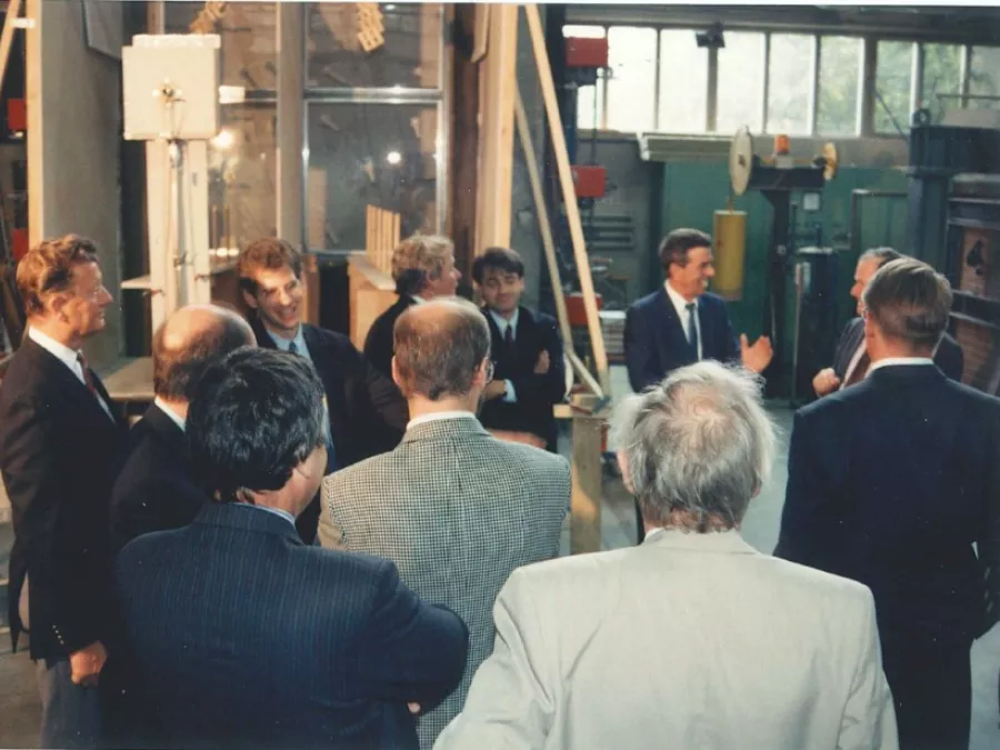 Vetrotech Expansion 1990s