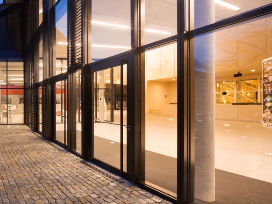 FIRE-RESISTANT VDS FOR CURTAIN WALLS
