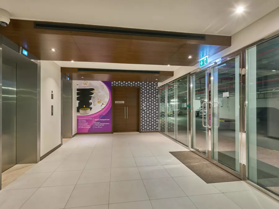 HYATT PALACE - Photo 3