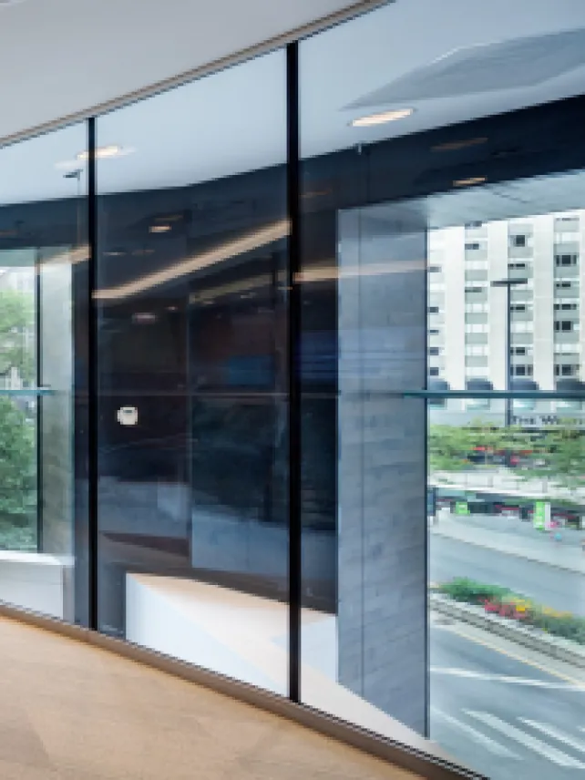 Vetrotech Saint-Gobain Fire-rated glass - Verizon, Chicago