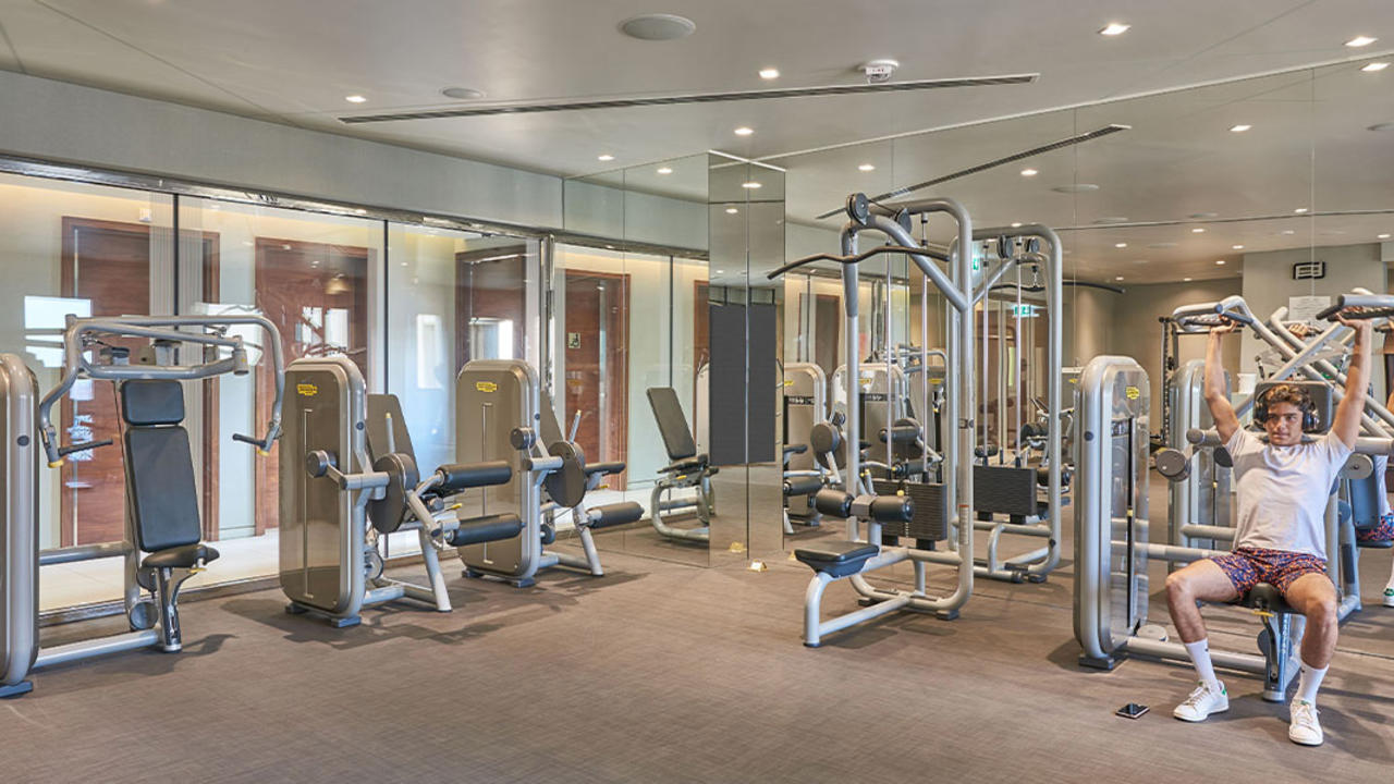 HYATT PALACE - Photo 8